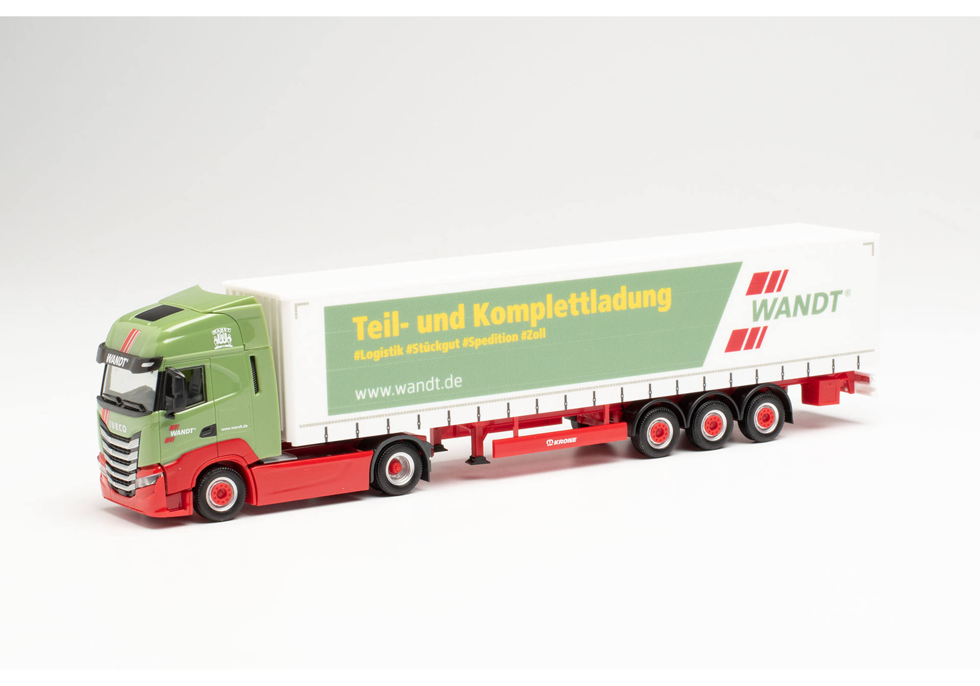Iveco S-Way Gardinenplanen-Sattelzug „Wandt"