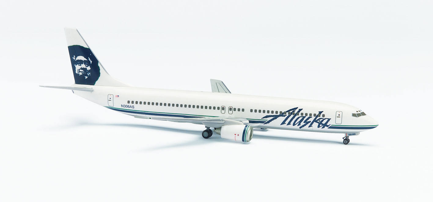 Alaska Airlines Boeing 737-900