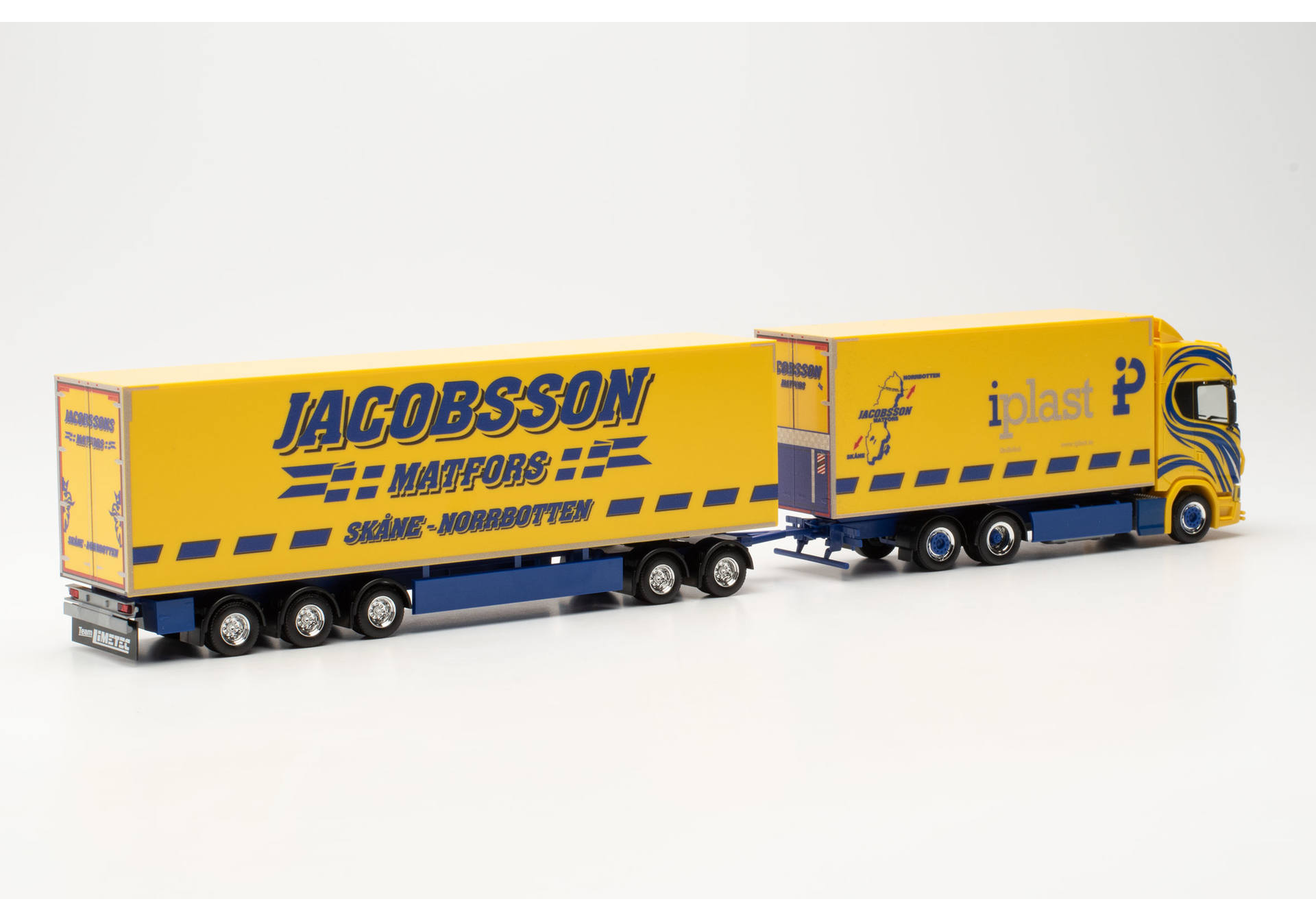 Scania CS 20 HD swedish box truck "Jacobsson" (Sweden/Matfors)