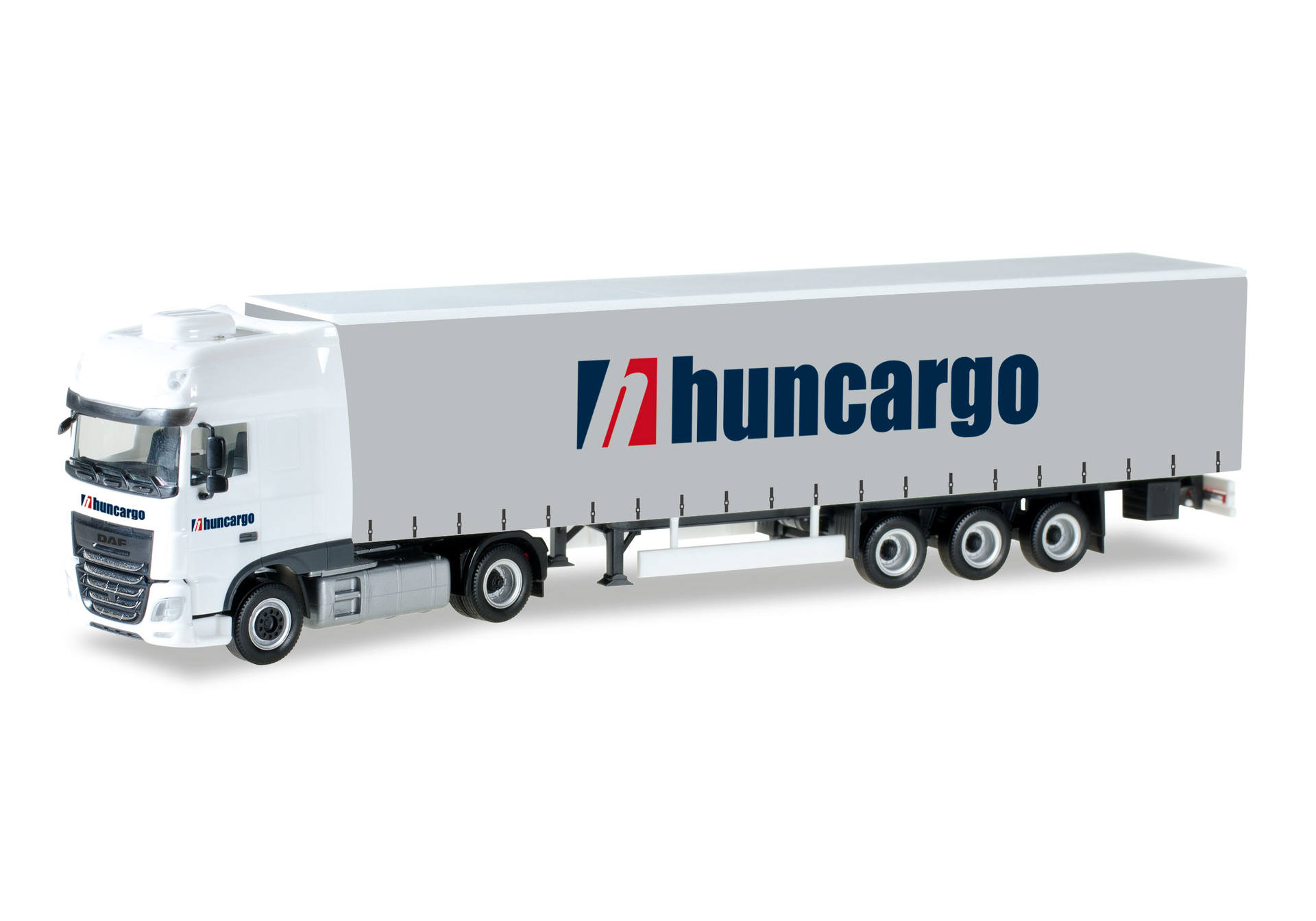DAF XF SSC Euro 6 with curtain canvas semitrailer "Huncargo" (HU)