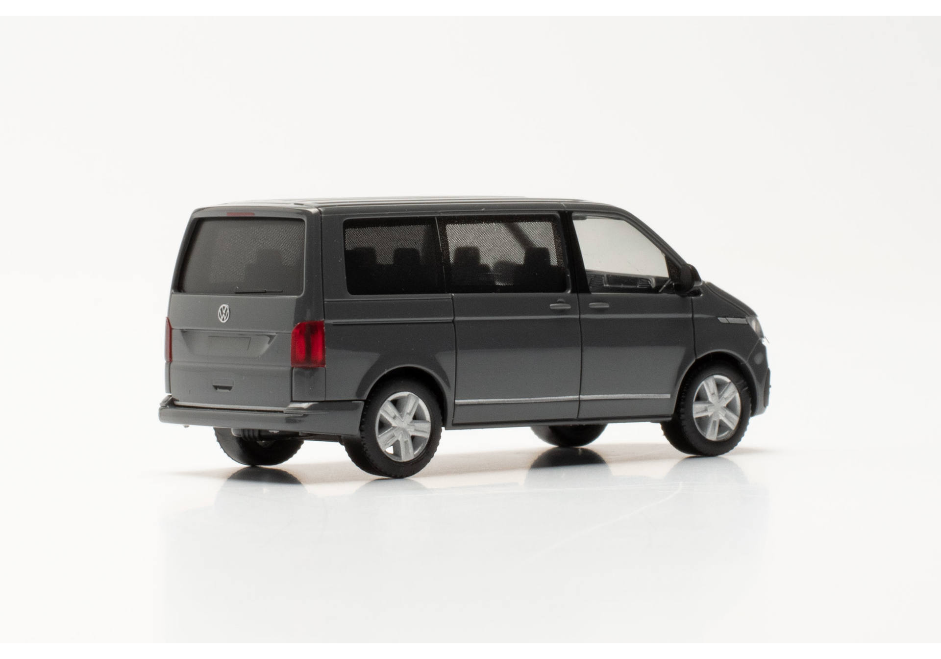Volkswagen (VW) T 6.1 Caravelle, pure grey