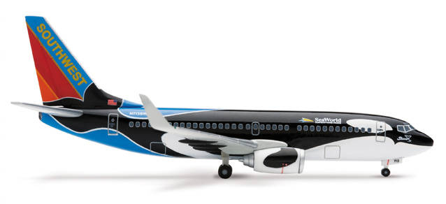Southwest Air Lines Boeing 737-700 "Shamu"