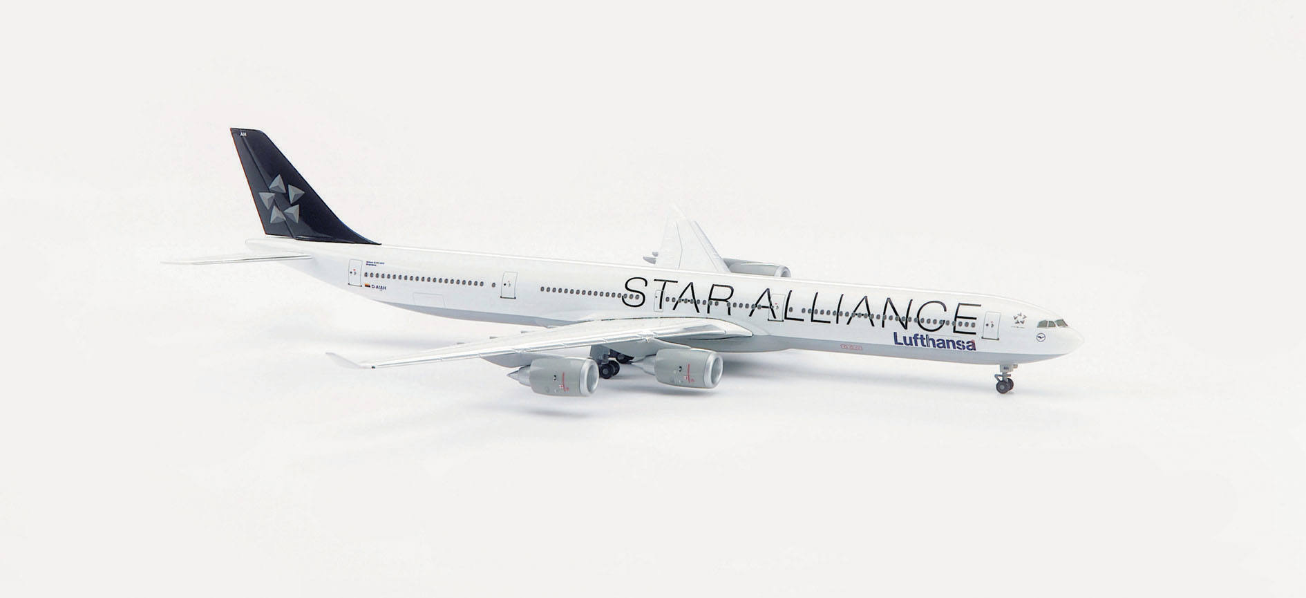 1/400 ルフトハンザ航空 エアバス A340-600 - 航空機