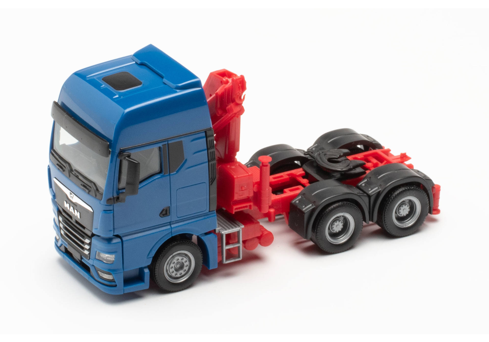 MAN TGX GX 6x4 Zugmaschine mit Ladekran, blau