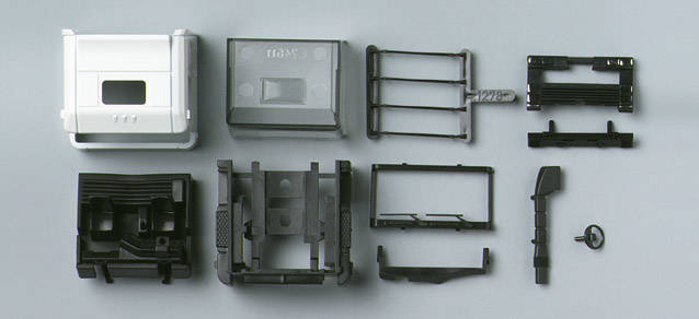 Renault Magnum driver's cabin without side skirting (incl. rear-view mirror)Content: 2 pcs.