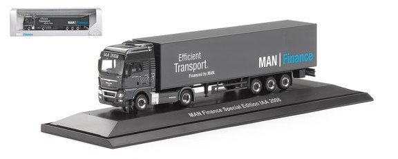 MAN TGX 18.680 (V8) XXL luggage saddle train special box