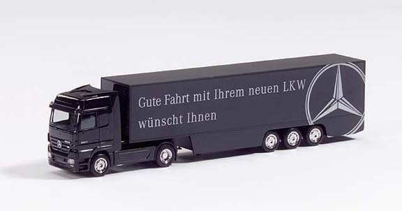 Mercedes-Benz Actros LH '02 case saddle train
