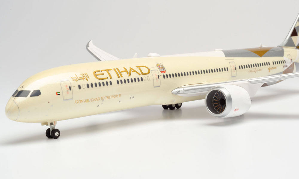 Etihad Airways Boeing 787-10 Dreamliner