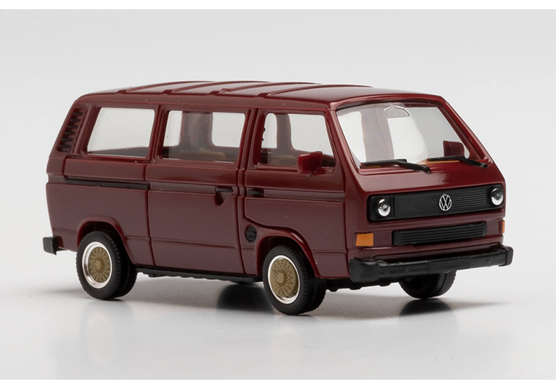 VW T3 Bus mit BBS-Felgen, weinrot