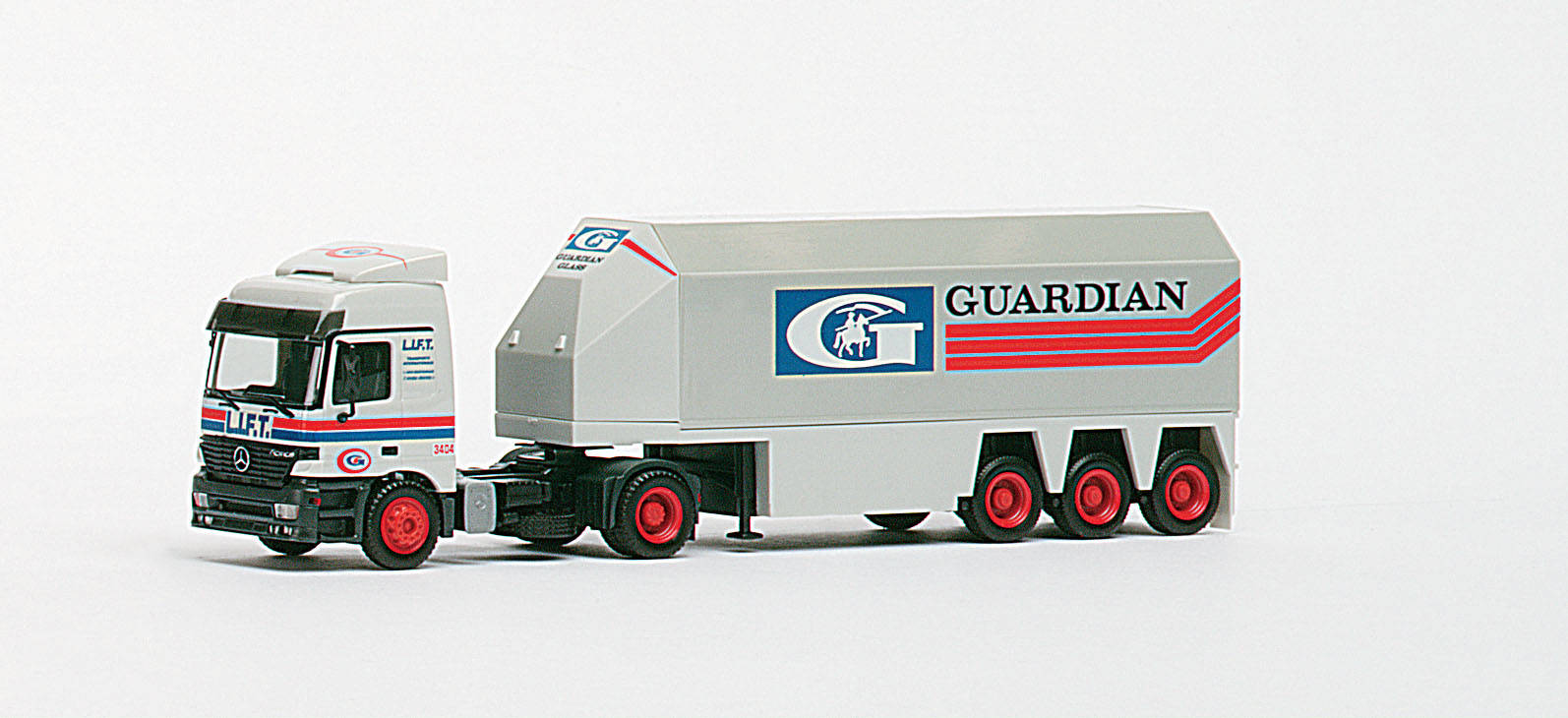 Mercedes-Benz Actros L glass transporter "Lift/Guardian/Offergeld"