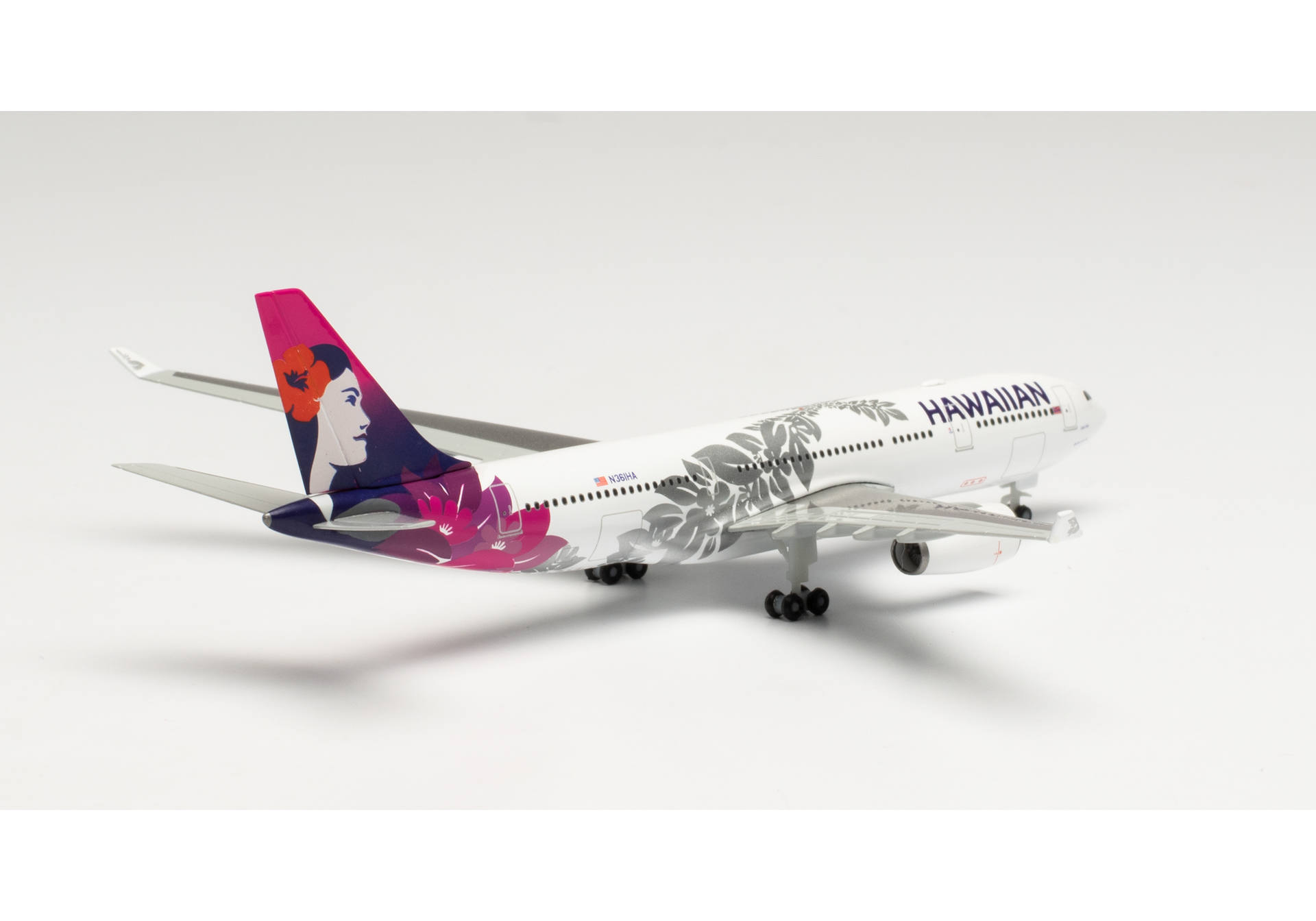 Hawaiian Airlines Airbus A330-200 – N361HA “Hoku Mau”