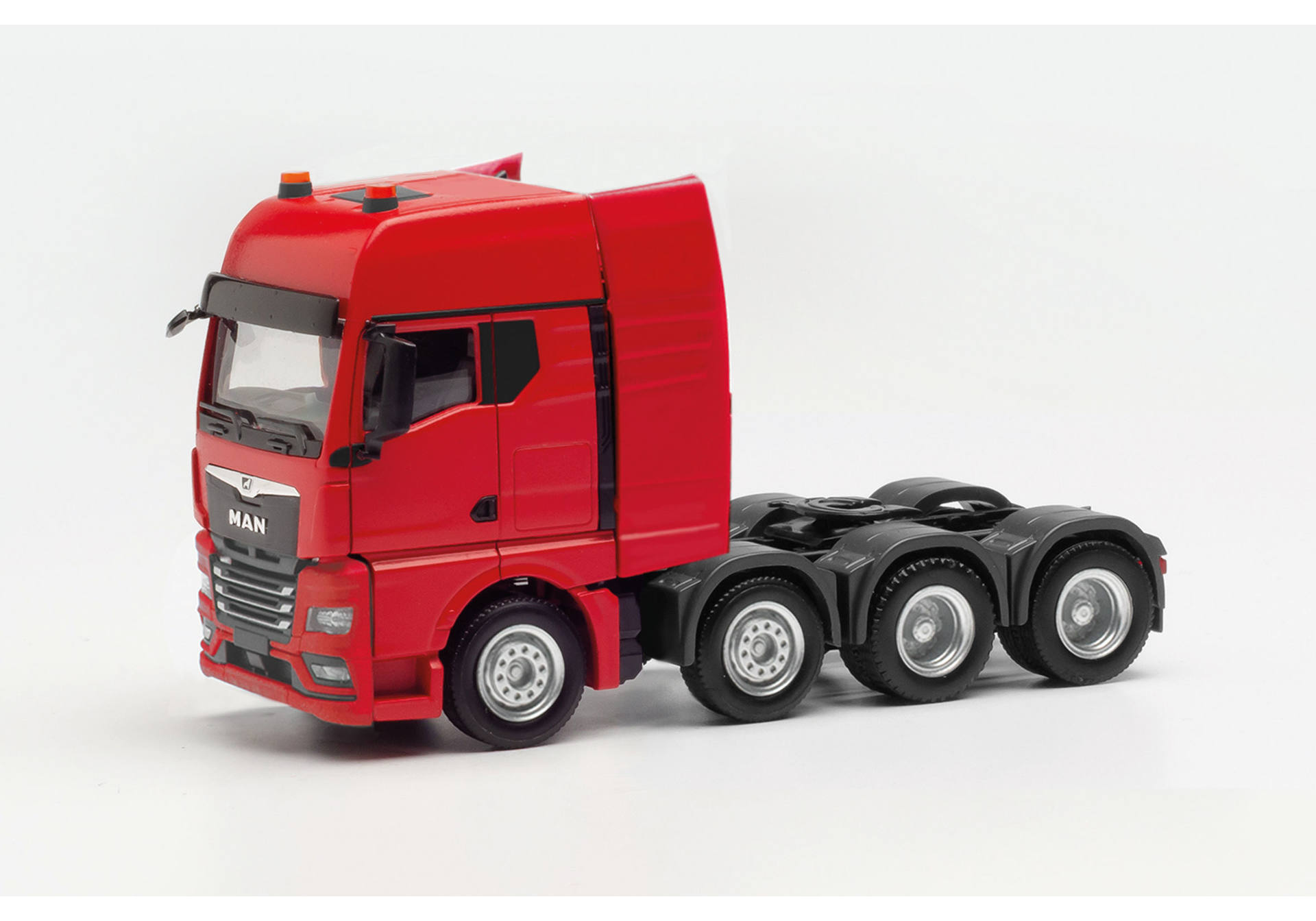 MAN TGX GX Schwerlastzugmaschine 4-achs (luftgefedert, 8x4), rot