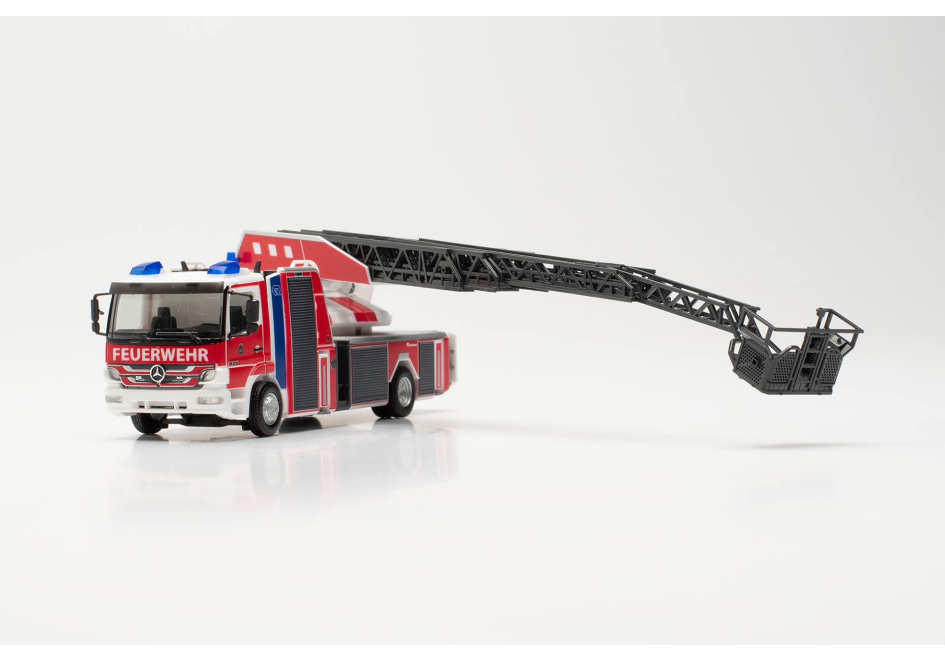 Mercedes-Benz Atego Rosenbauer Drehleiter „Feuerwehr Bremen“