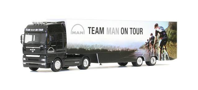 MAN TGA XLX box semitrailer "MAN on Tour"