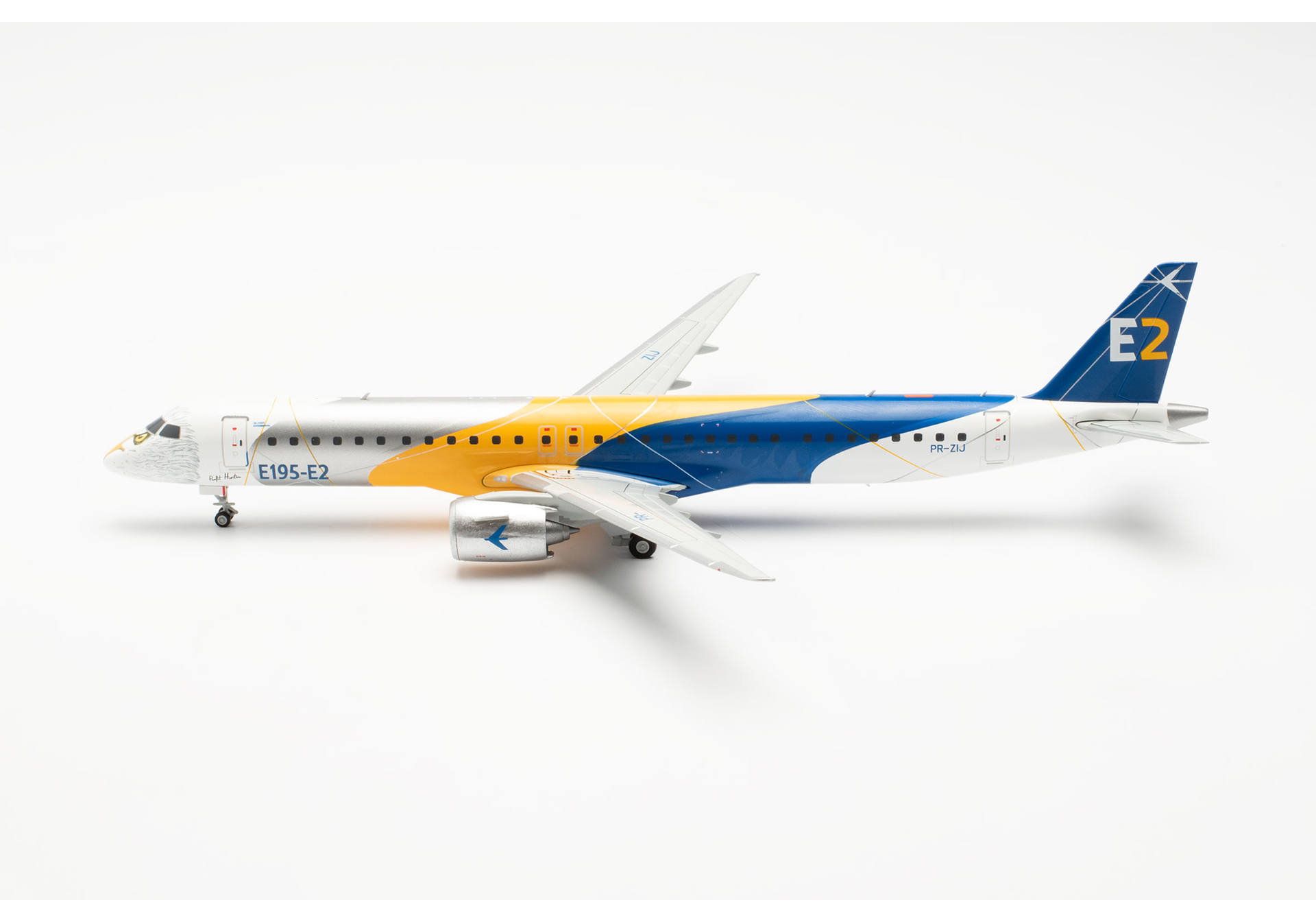 Embraer E195-E2 “Profit Hunter - Golden Eagle” - PR-ZIJ