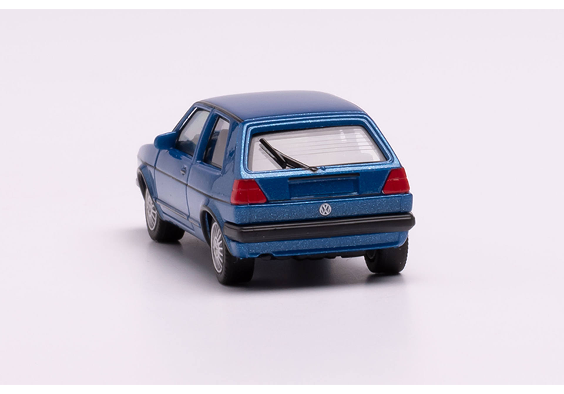 VW Golf II GTI mit Sportfelgen, blaumetallic