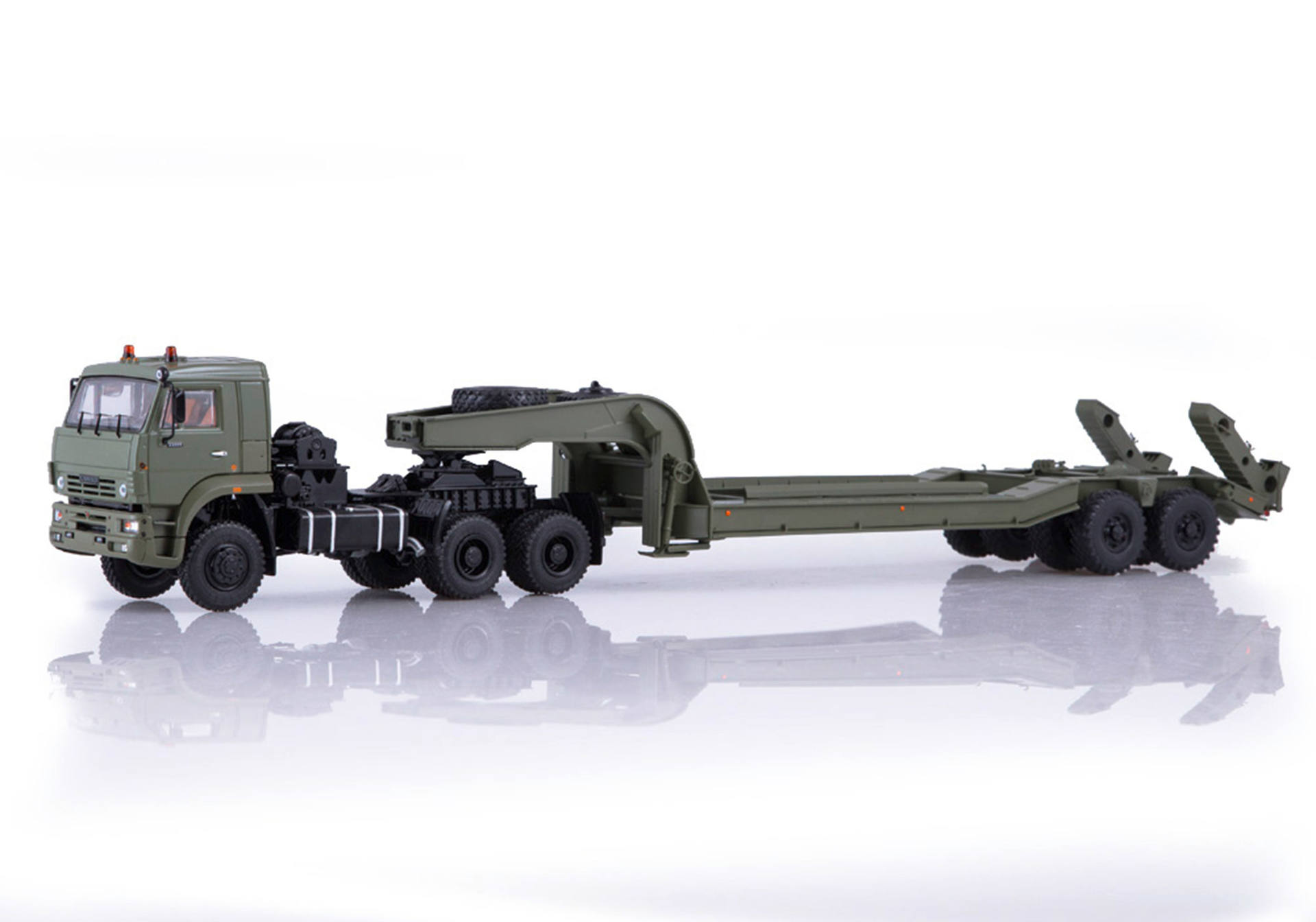 SSM: KAMAZ-65225 with Trailer CHMZAP-5247G