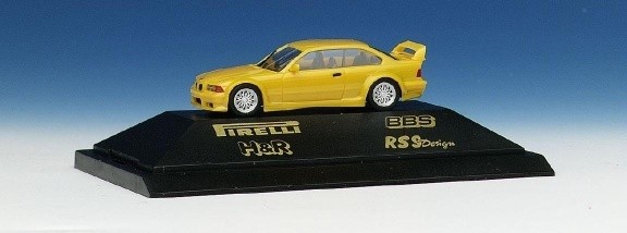 BMW M3 GTR Pirelli
