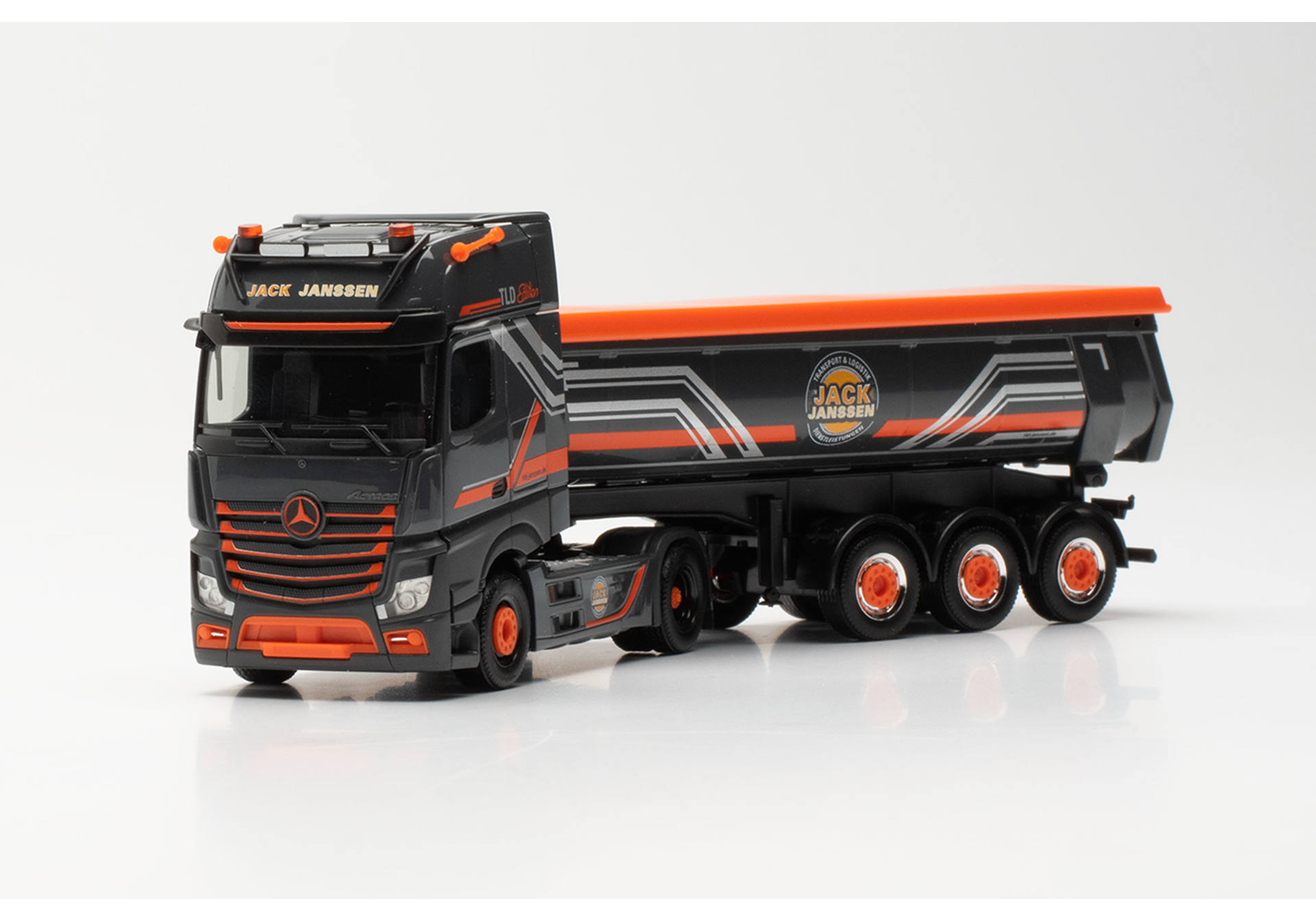 Mercedes-Benz Actros `18 Gigaspace Rundmulden-Sattelzug „Jack Janssen“ (Niedersachsen/Rhede)