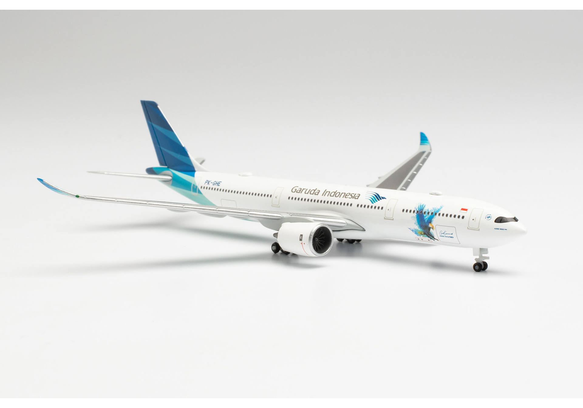 Garuda Indonesia Airbus A330-900neo – PK-GHE