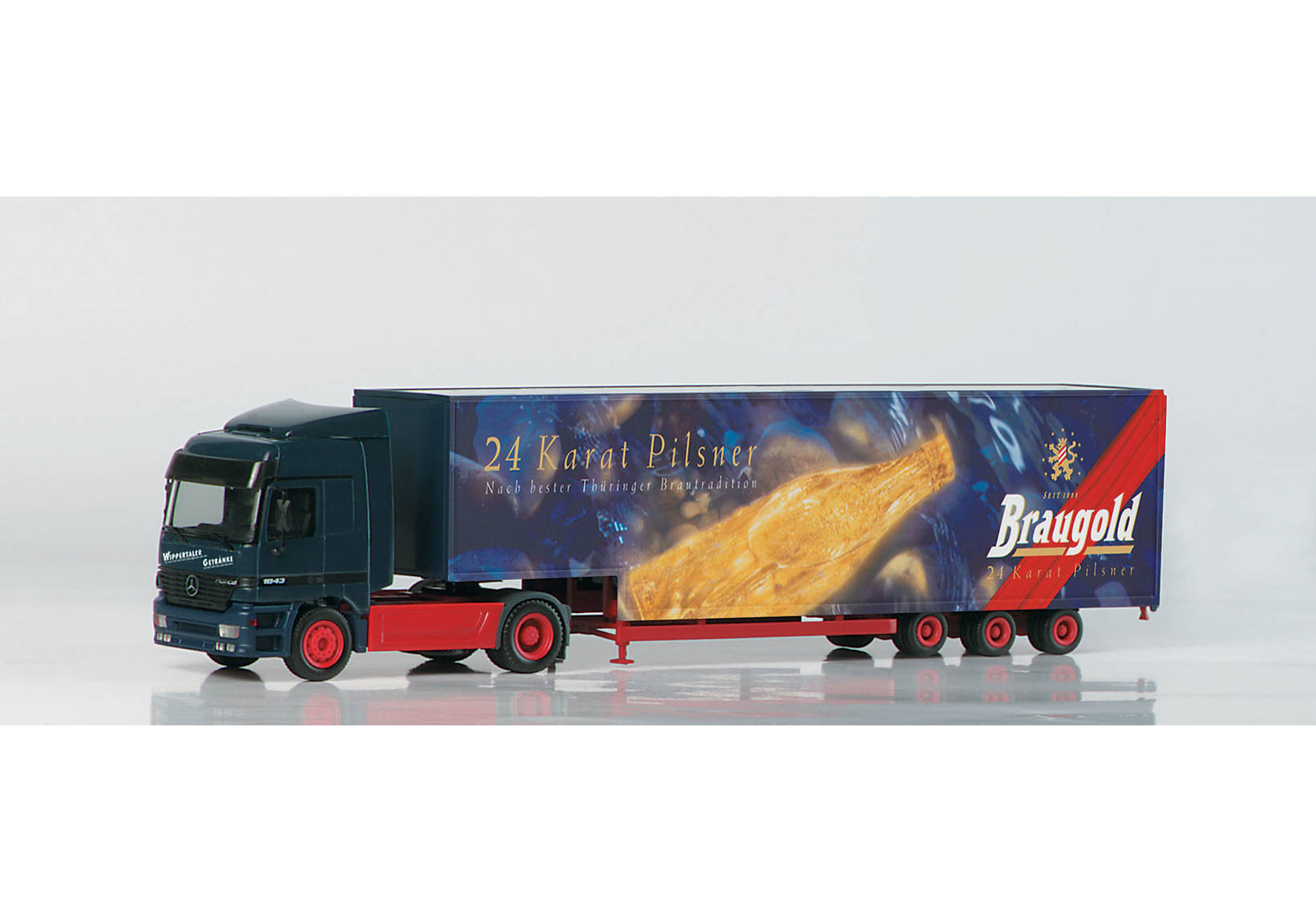 Mercedes-Benz Actros L jumbo box semitrailer "Braugold"