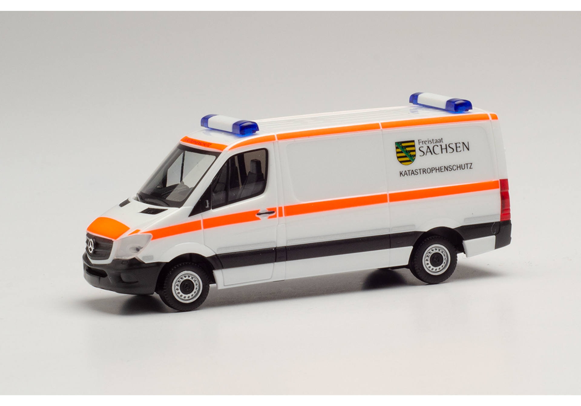 Mercedes-Benz Sprinter `13 box low roof „Freistaat Sachsen / Katrastrophenschutz“