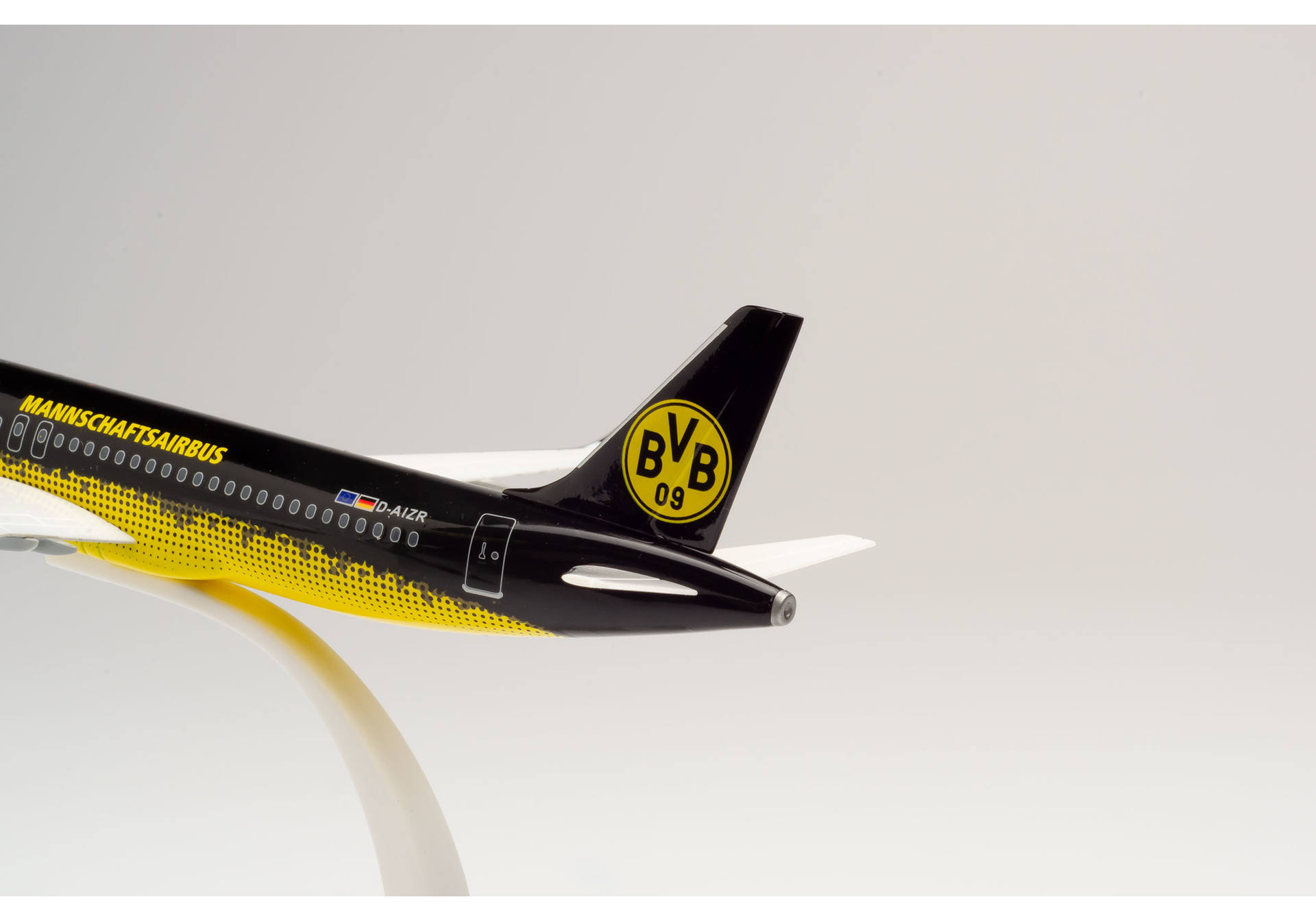 Eurowings Airbus A320 "BVB Mannschaftsairbus"