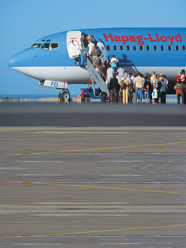 From cargo to holidayflyer