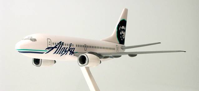 Alaska Airlines Boeing 737-700. This item comes / came in Wooster branded packaging.