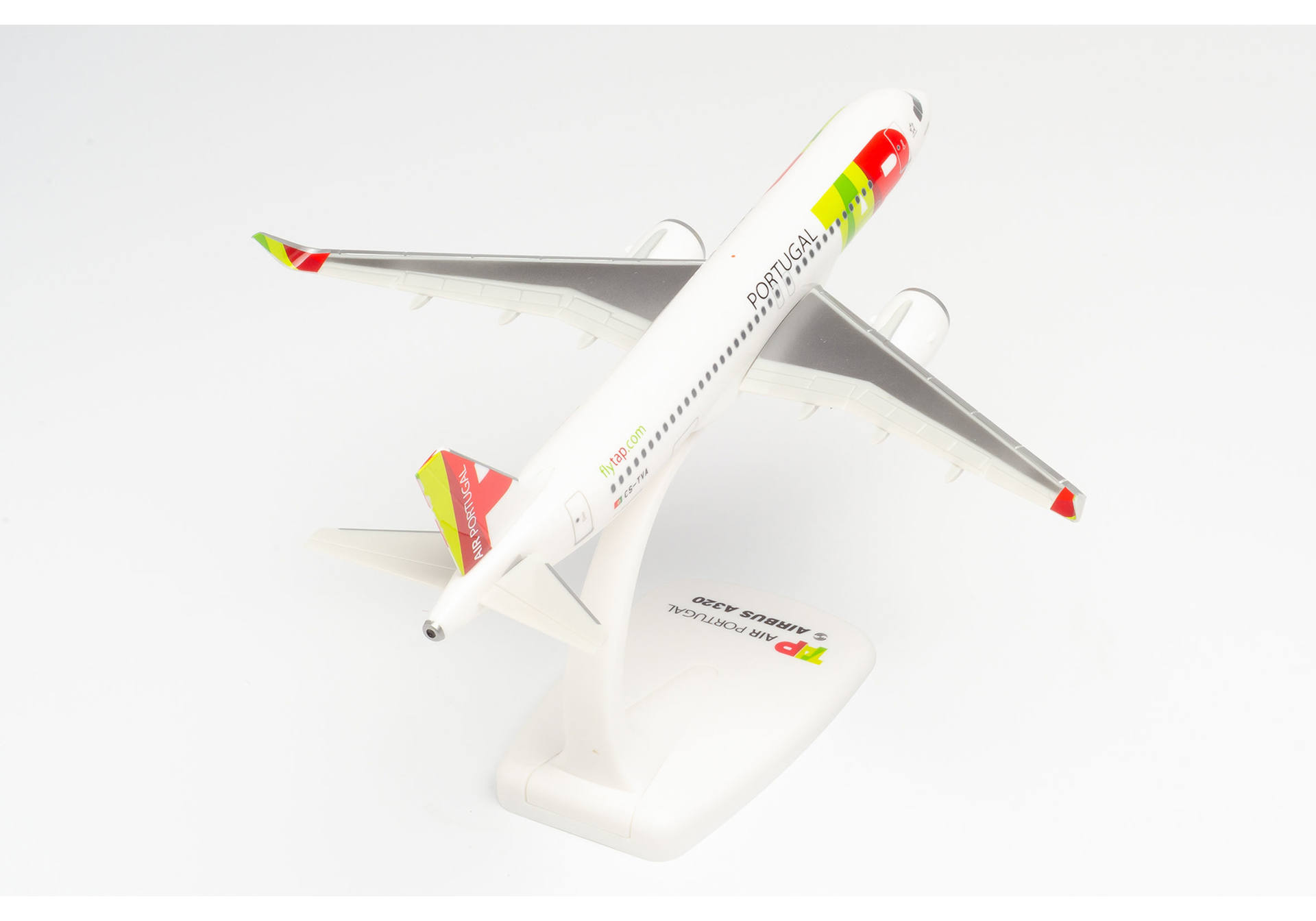 TAP Air Portugal Airbus A320neo "Padre Américo"