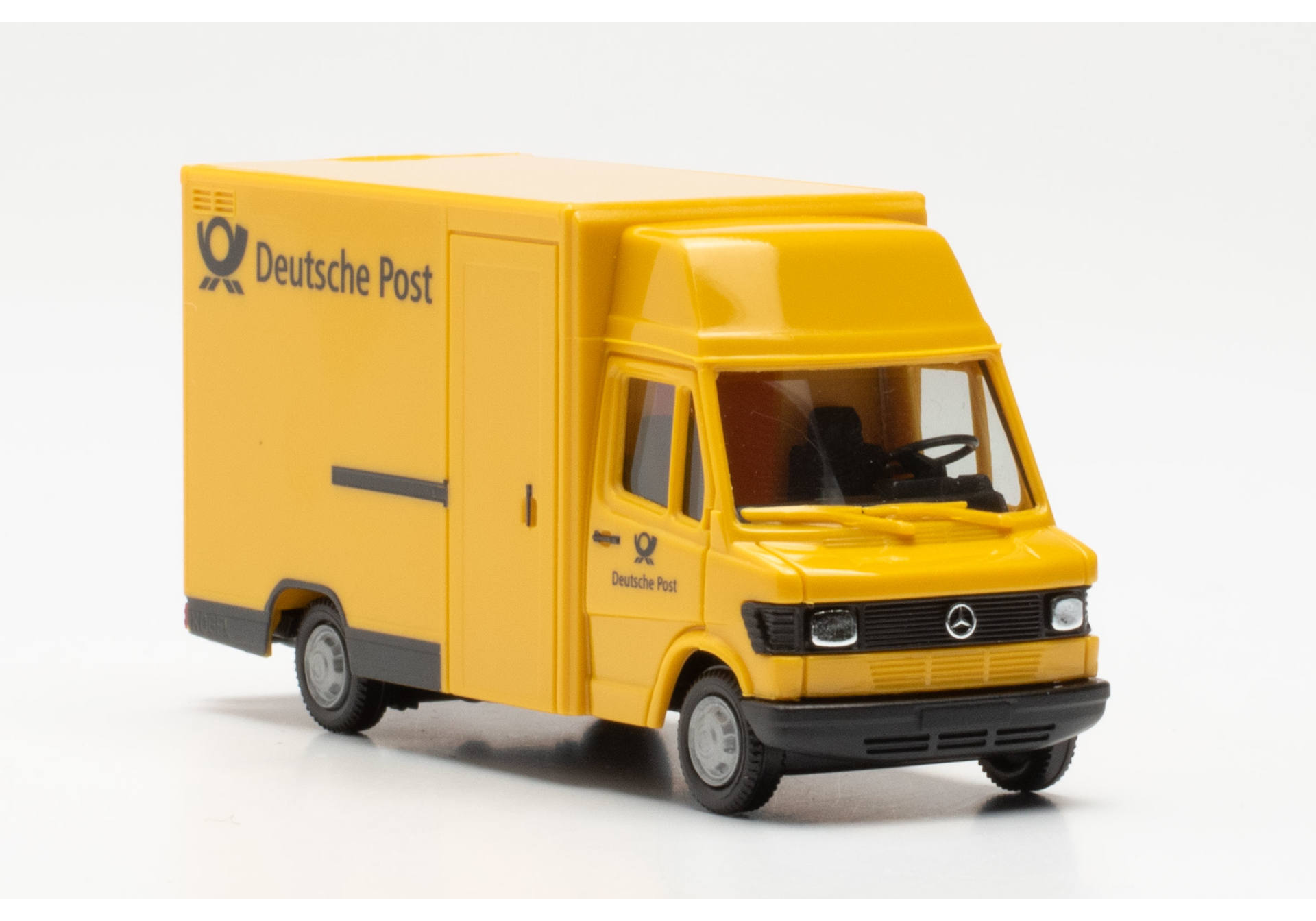 Mercedes-Benz 207D Kögel "Deutsche Post"