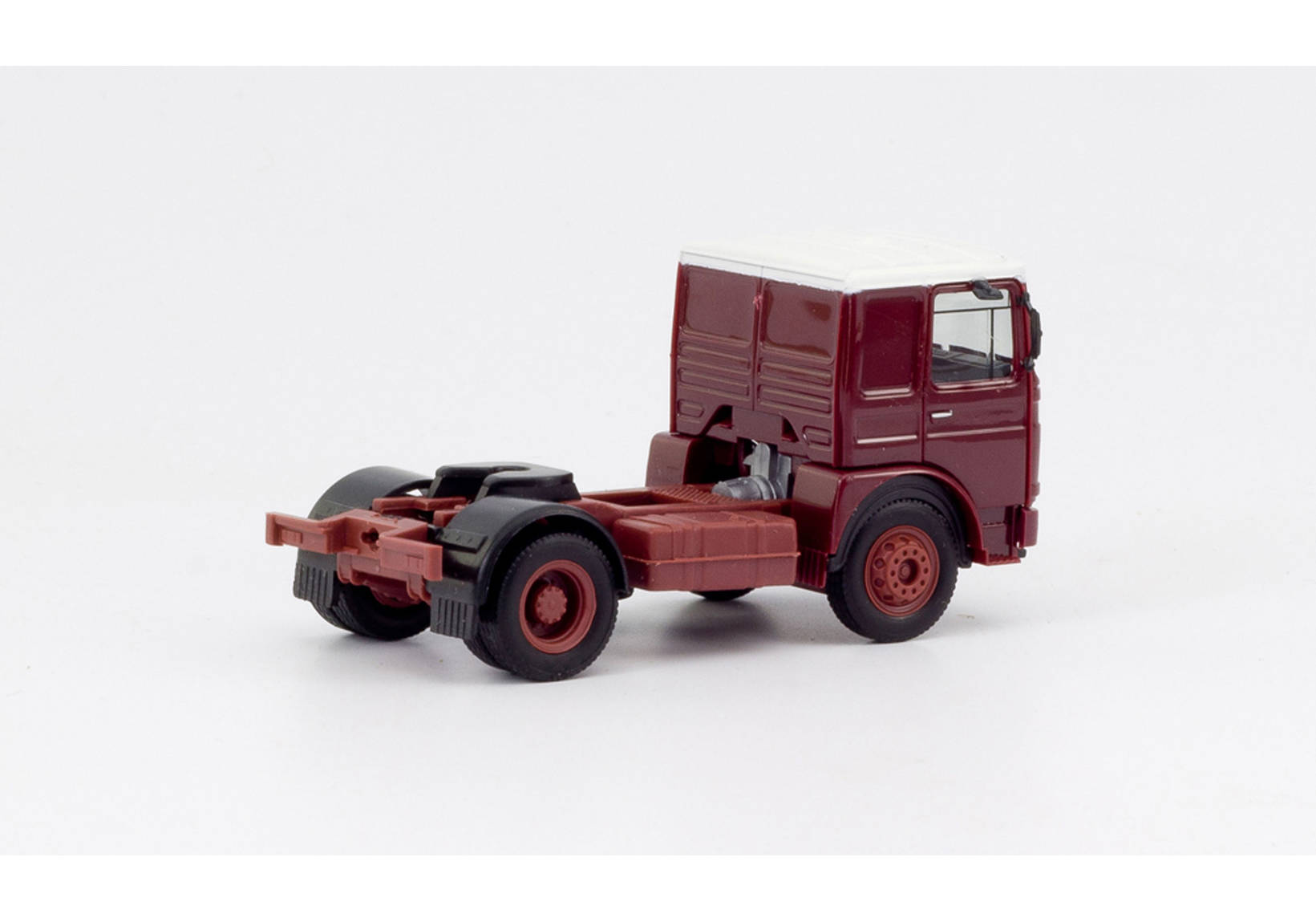 Roman Diesel 4×2 rigid tractor, brown-red / white roof