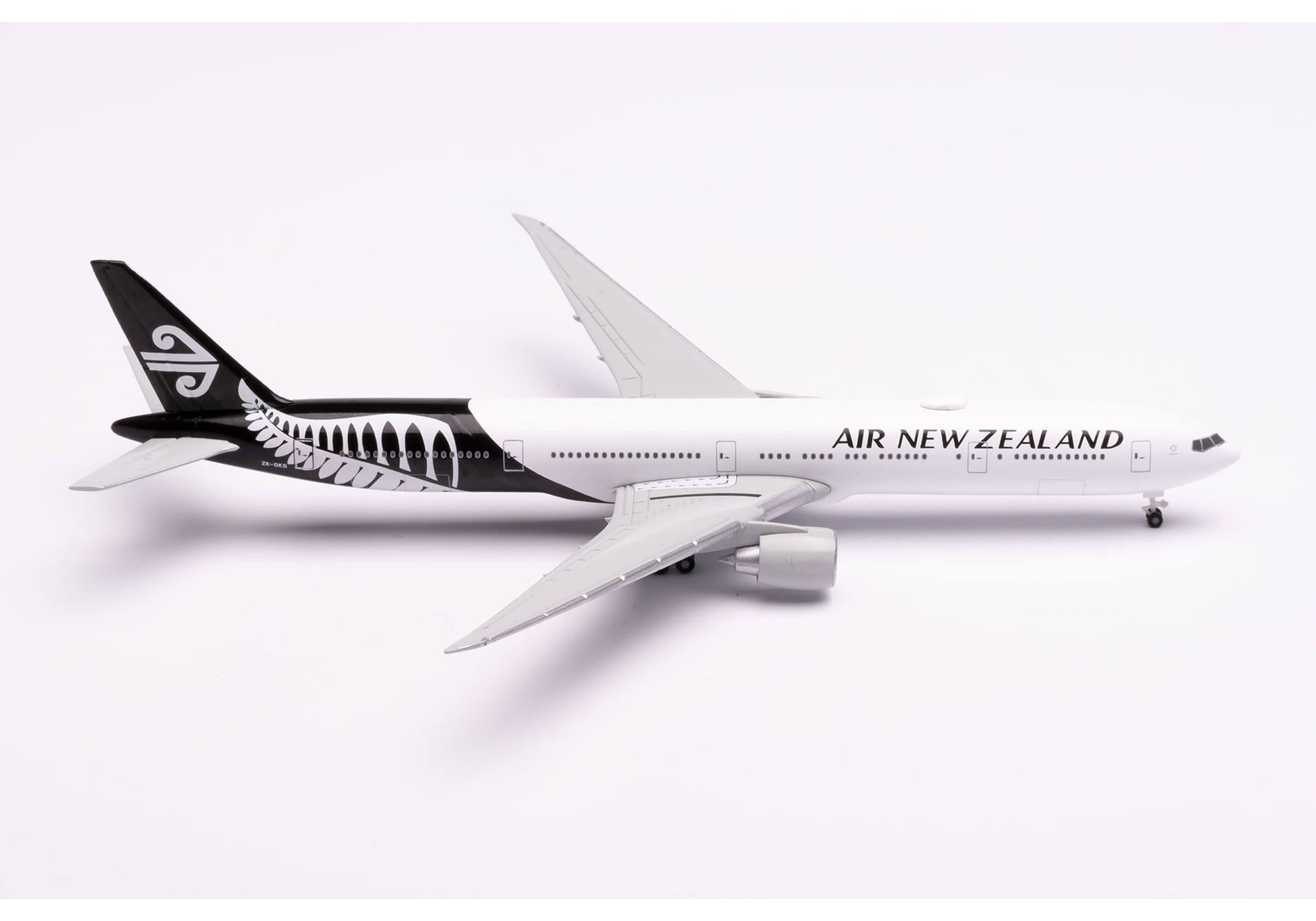 Air New Zealand Boeing 777-300ER – ZK-OKS