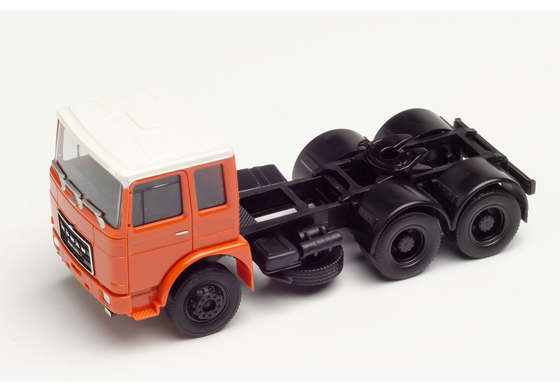 Roman Diesel 6x2 tractor unit, orange