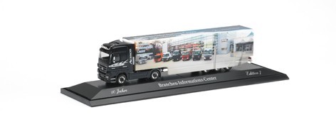 Mercedes-Benz Actros LH ’08 (V8) Catchel case sailing procession