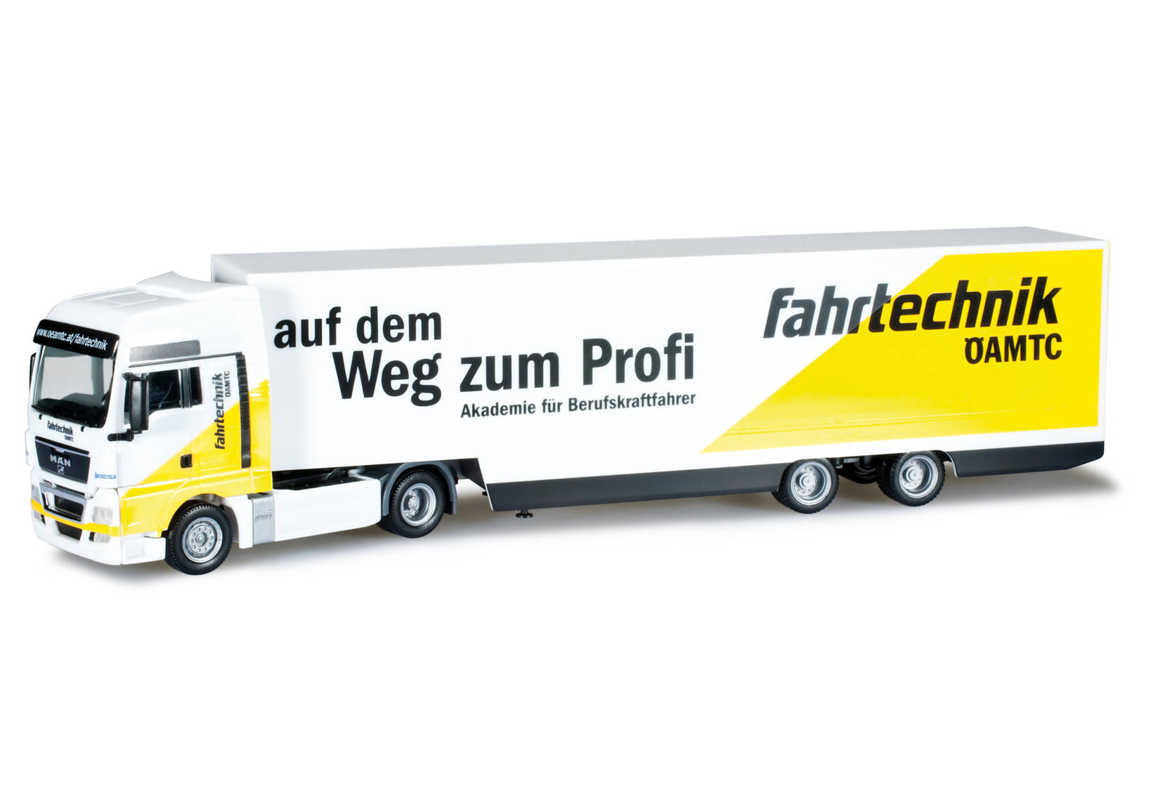 MAN TGX XXL Jumbo box semitrailer "ÖAMTC"