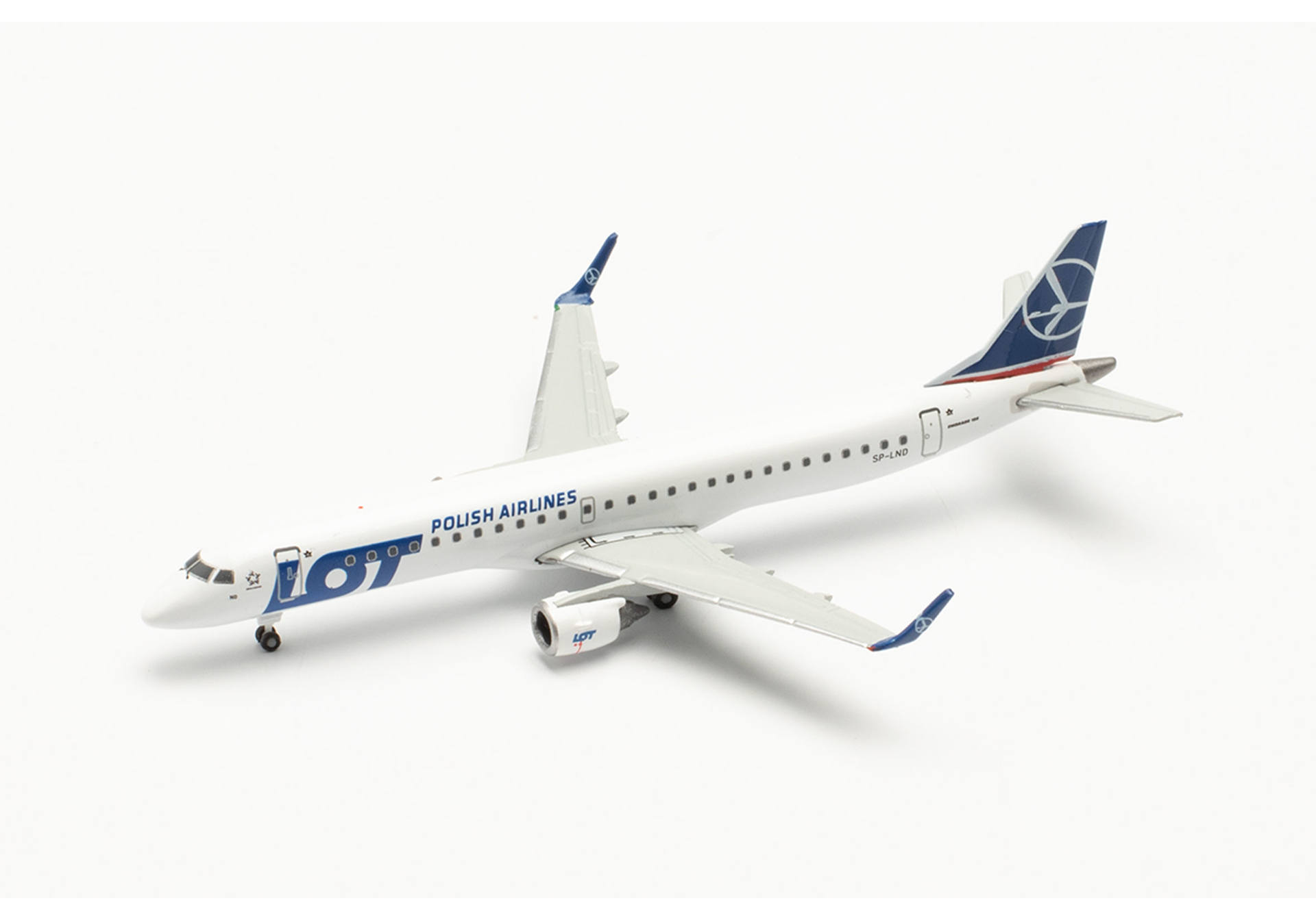 LOT Polish Airlines Embraer E195 – SP-LND