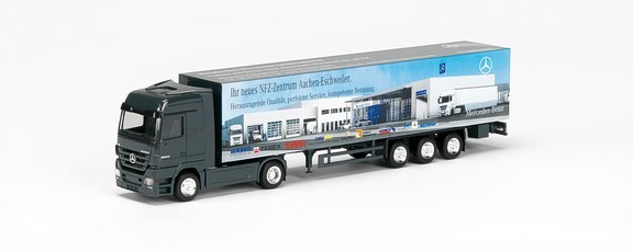 Mercedes-Benz Actros LH '08 case saddle train
