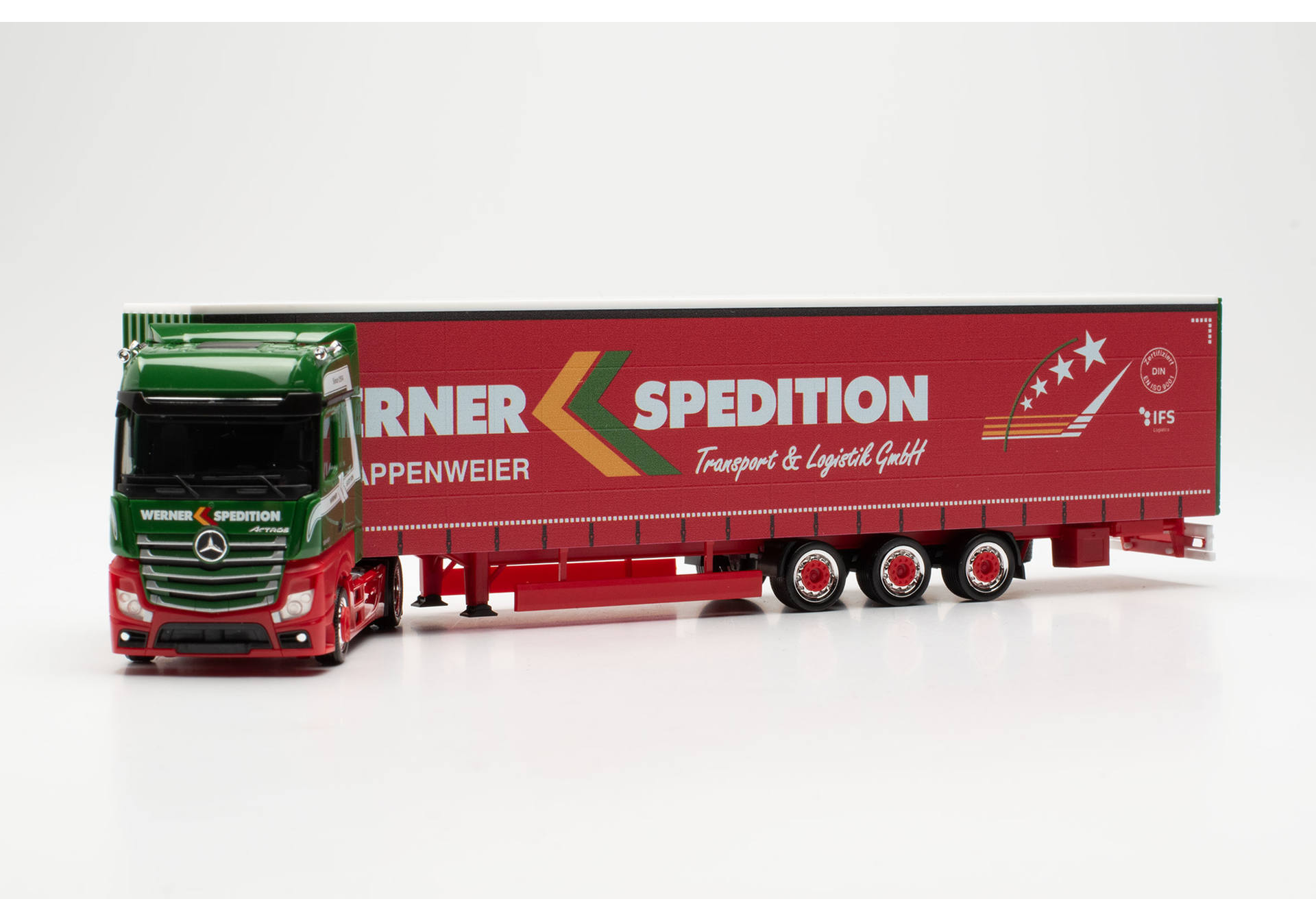 Mercedes-Benz Actros Bigspace 15m Lowliner-Sattelzug "Werner" (Baden-Württemberg/Appenweier)