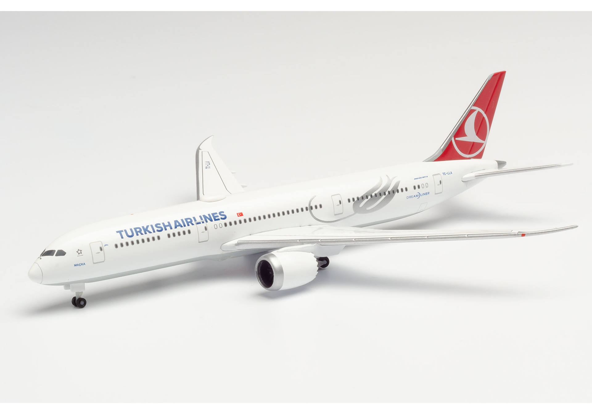 Turkish Airlines Boeing 787-9 Dreamliner "Maçka"
