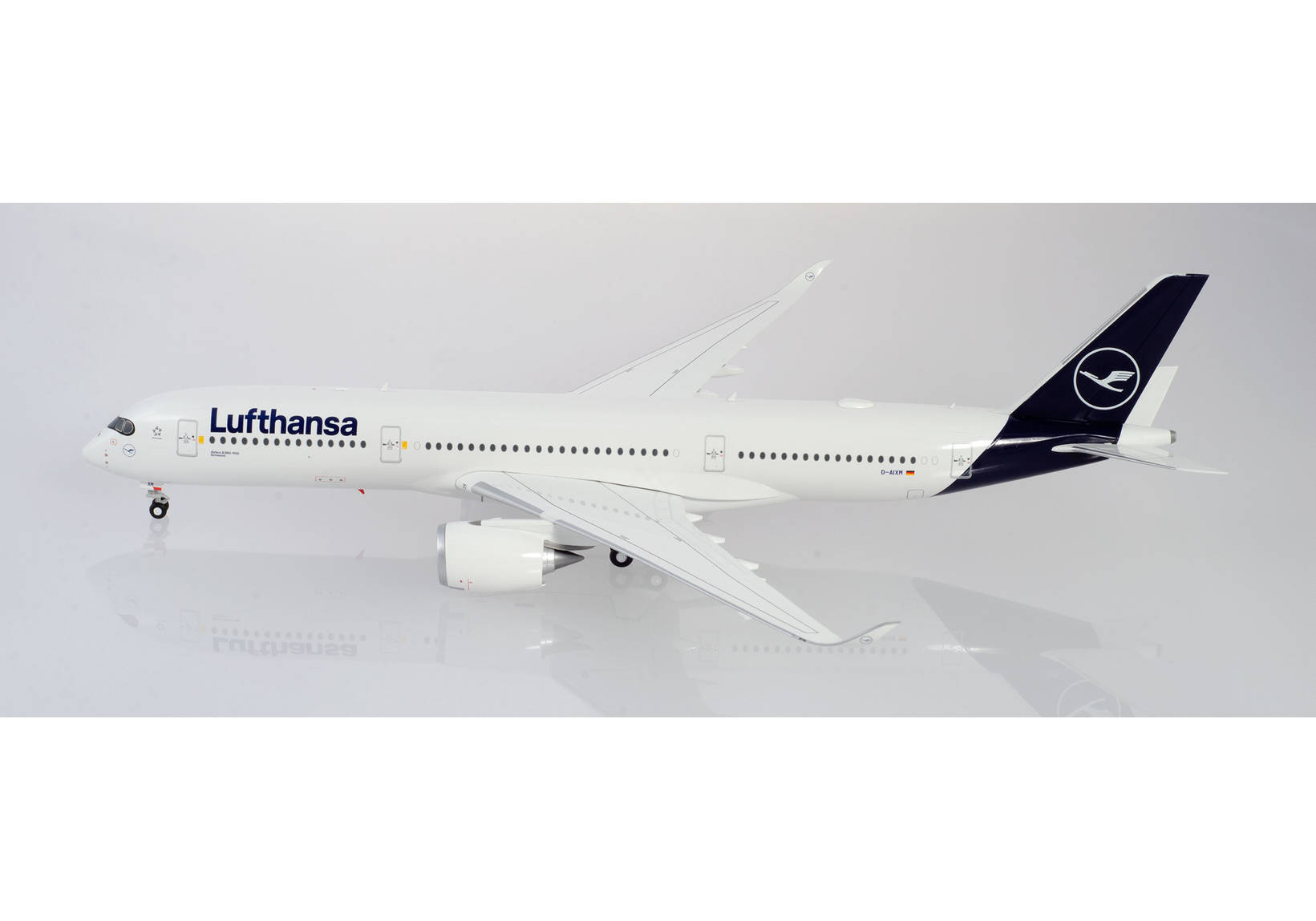 Lufthansa Airbus A350-900 - new colors