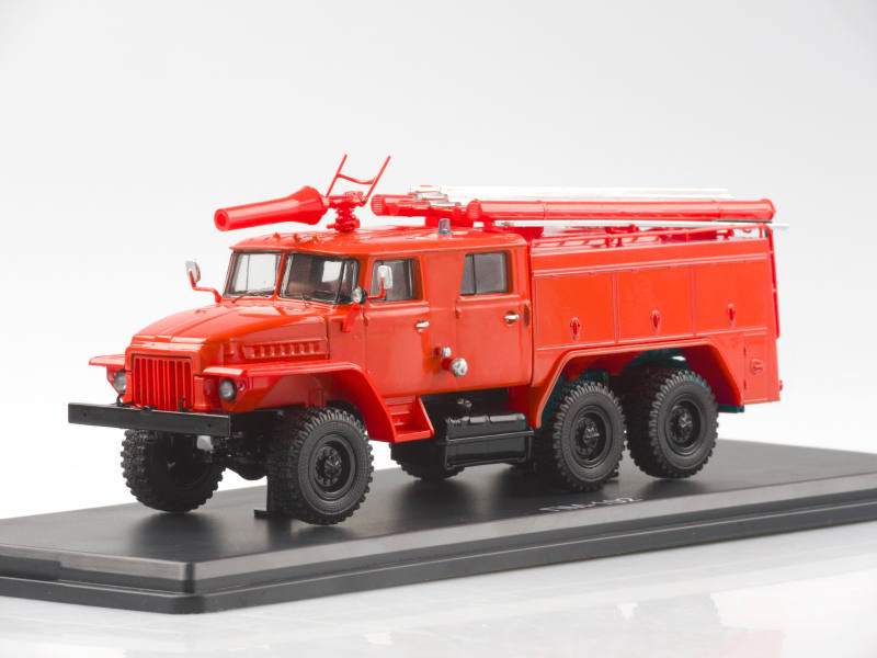 SSM: Fire engine AC-40 (URAL-375)