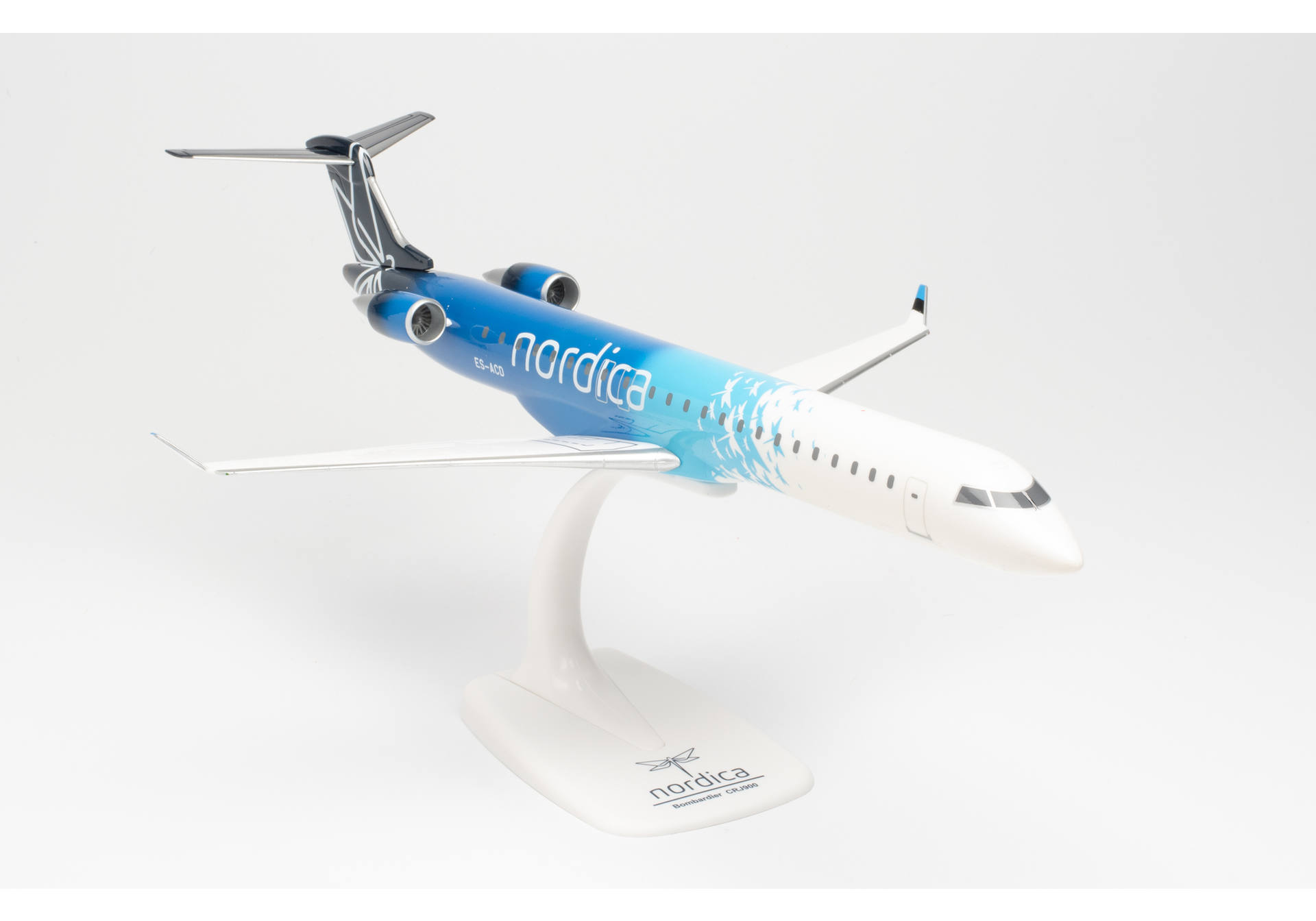 Nordica Bombardier CRJ-900 – ES-ACD