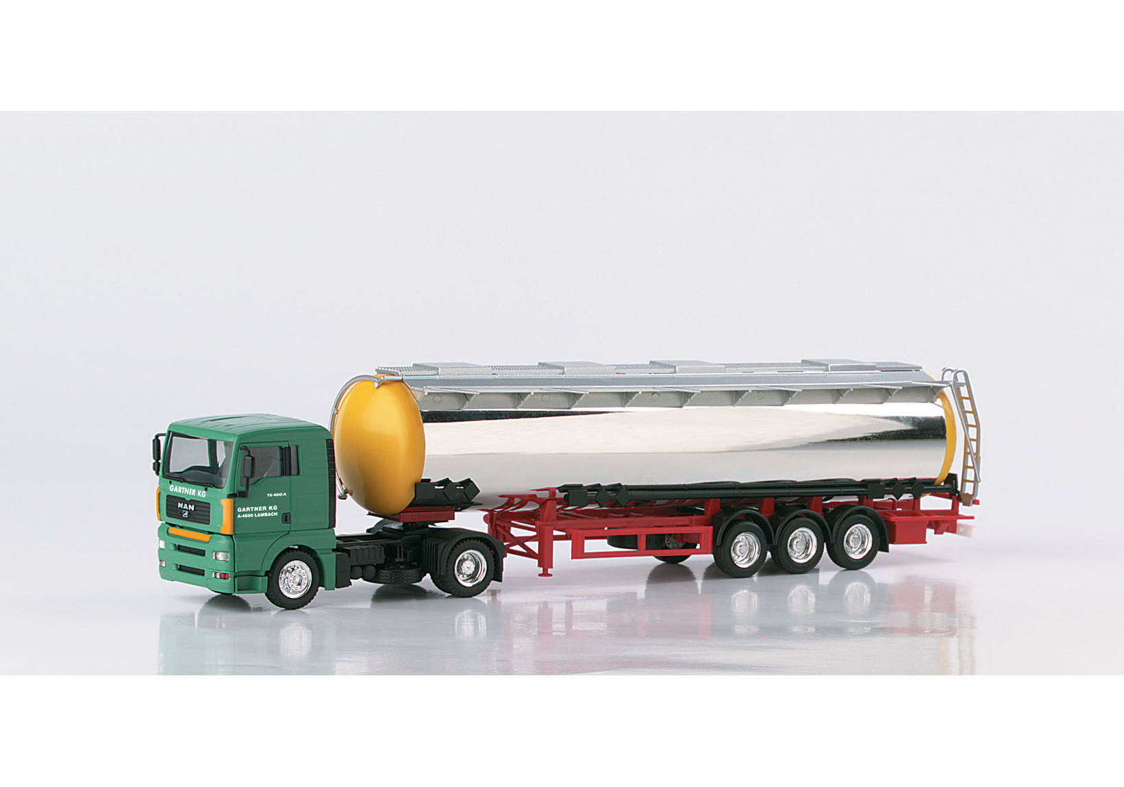 MAN TGA XL Jumbo tank semitrailer "Gartner"
