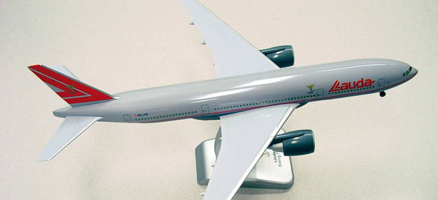 Lauda Air Boeing 777-200 (new colors)