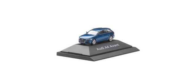 Audi A4 2.0 Avant special box