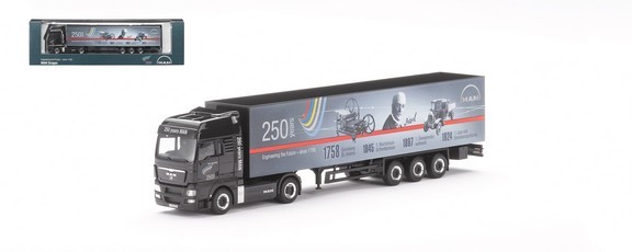 MAN TGX 18,450 XXL suitcase saddle train special box