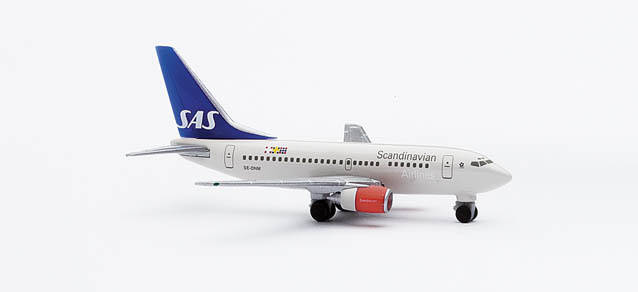 Boeing 737-600 SAS (new colors)