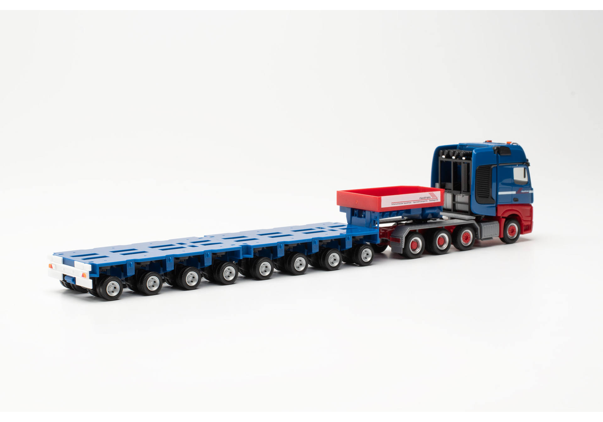 Mercedes-Benz Actros Gigaspace `18 Schwerlast-Sattelzug „Riwatrans“