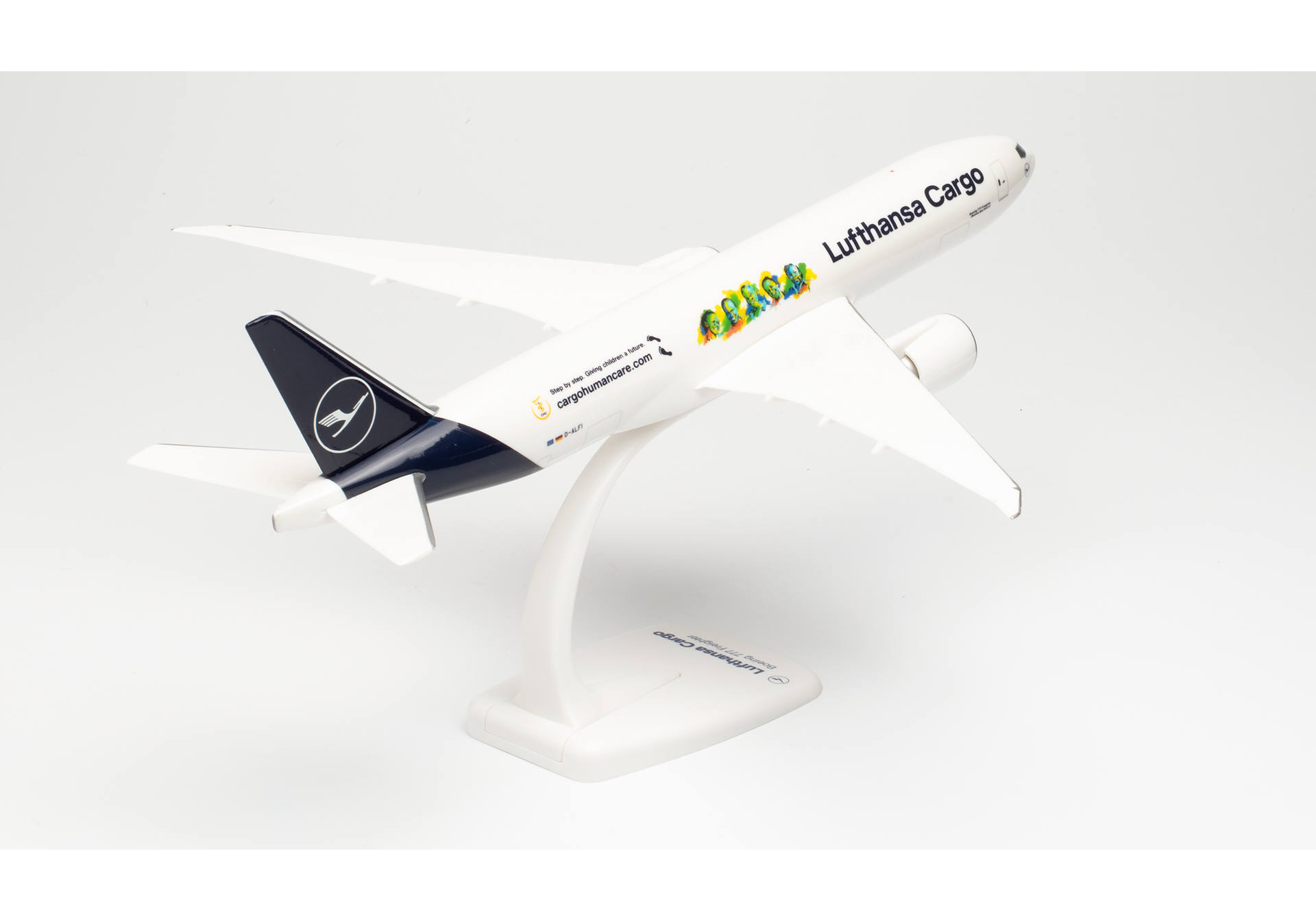 Lufthansa Cargo Boeing 777F “Cargo Human Care” – D-ALFI “Buenos Días México”